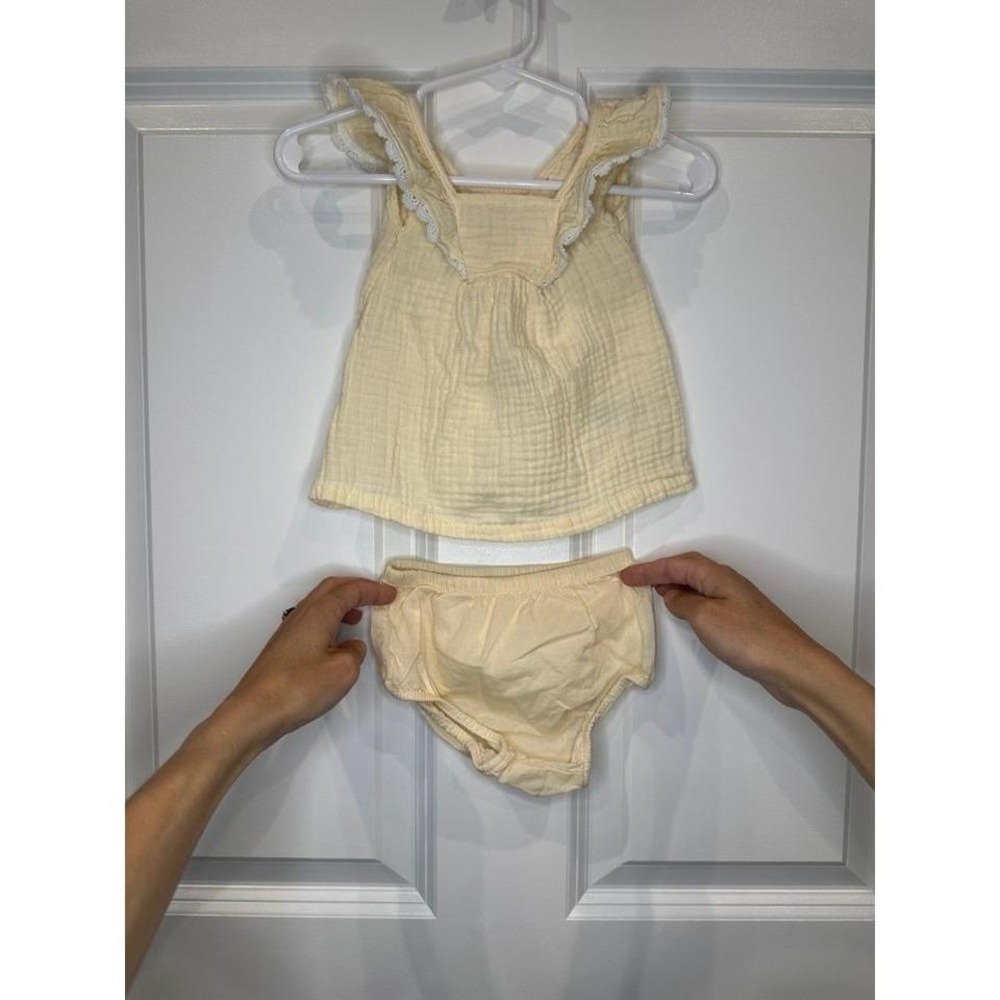C&J Girls Yellow Summer Set Size 3-6 Months